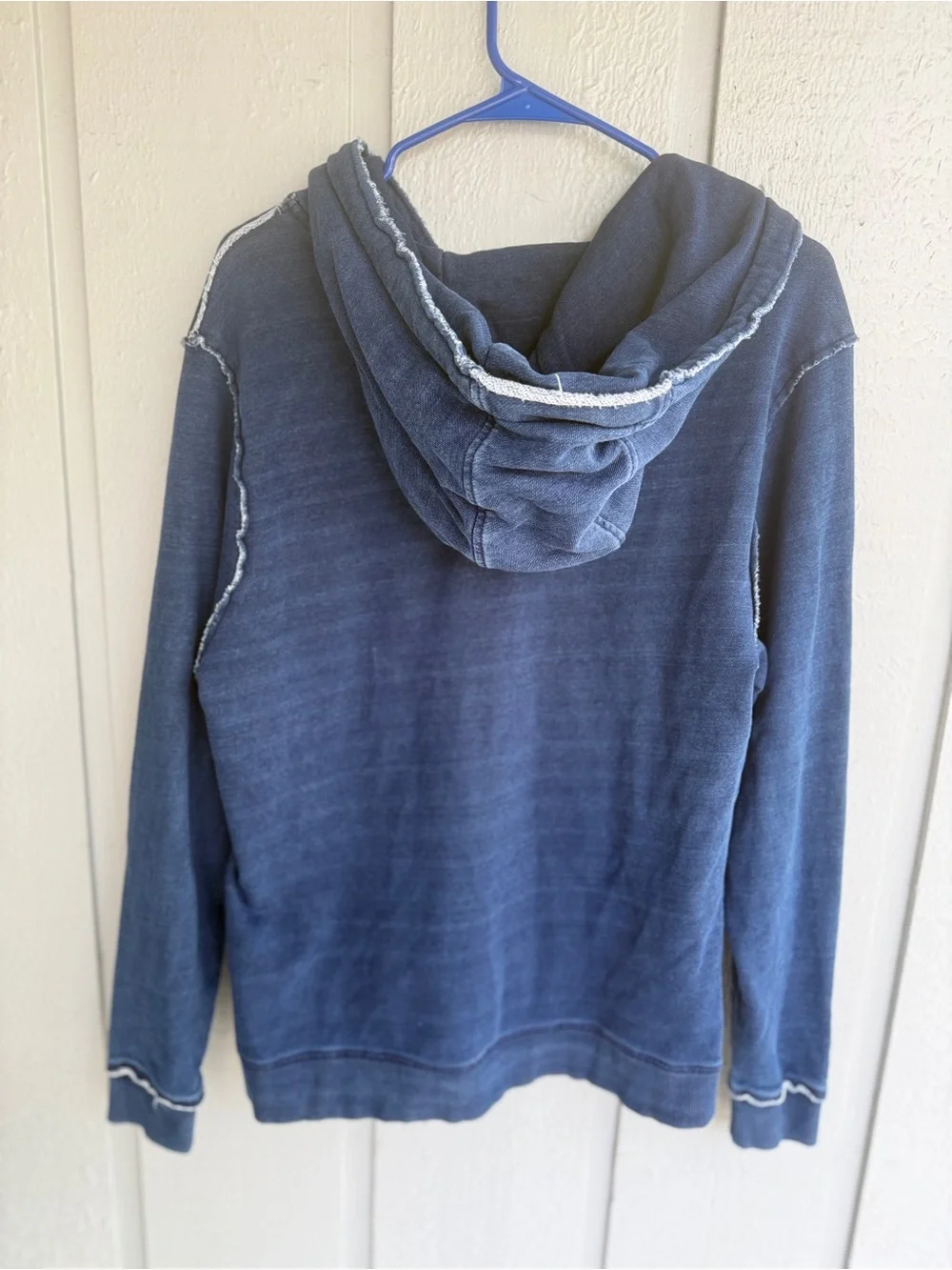 Kimes Ranch Women’s M Navy Blue‎ Hooded sweatshirt Pullover western distressed